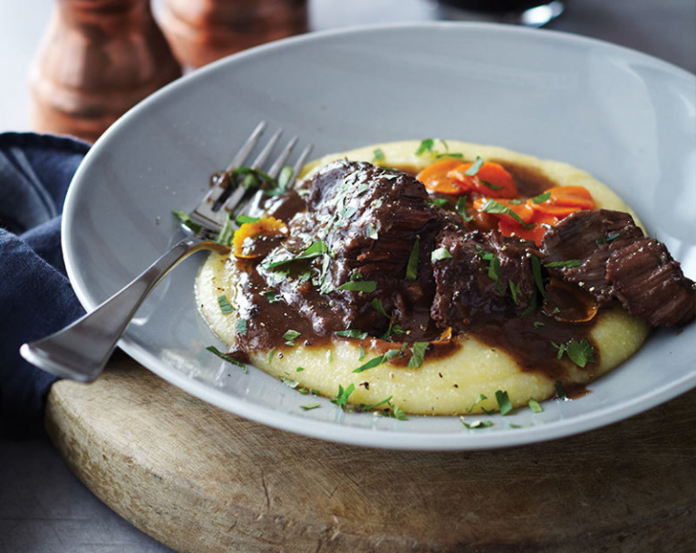 Slow Cooked Beef Cheeks In Red Wine Southsize Pizza 